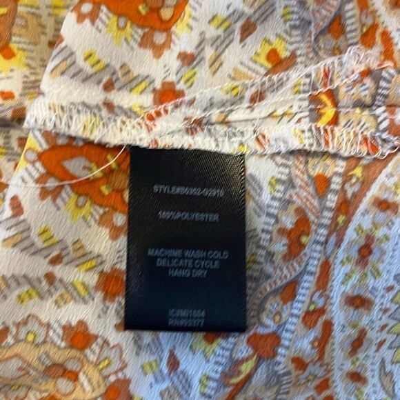 đ
șSanctuaryâEUCâOrange YellowâFloralâAbstractâPrintâButtonâDownâSleevelessâBlouse - Picture 5 of 7